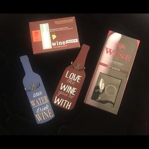 Wine connoisseur collection Gift & book, Wine smarts question cards & wall hooks
